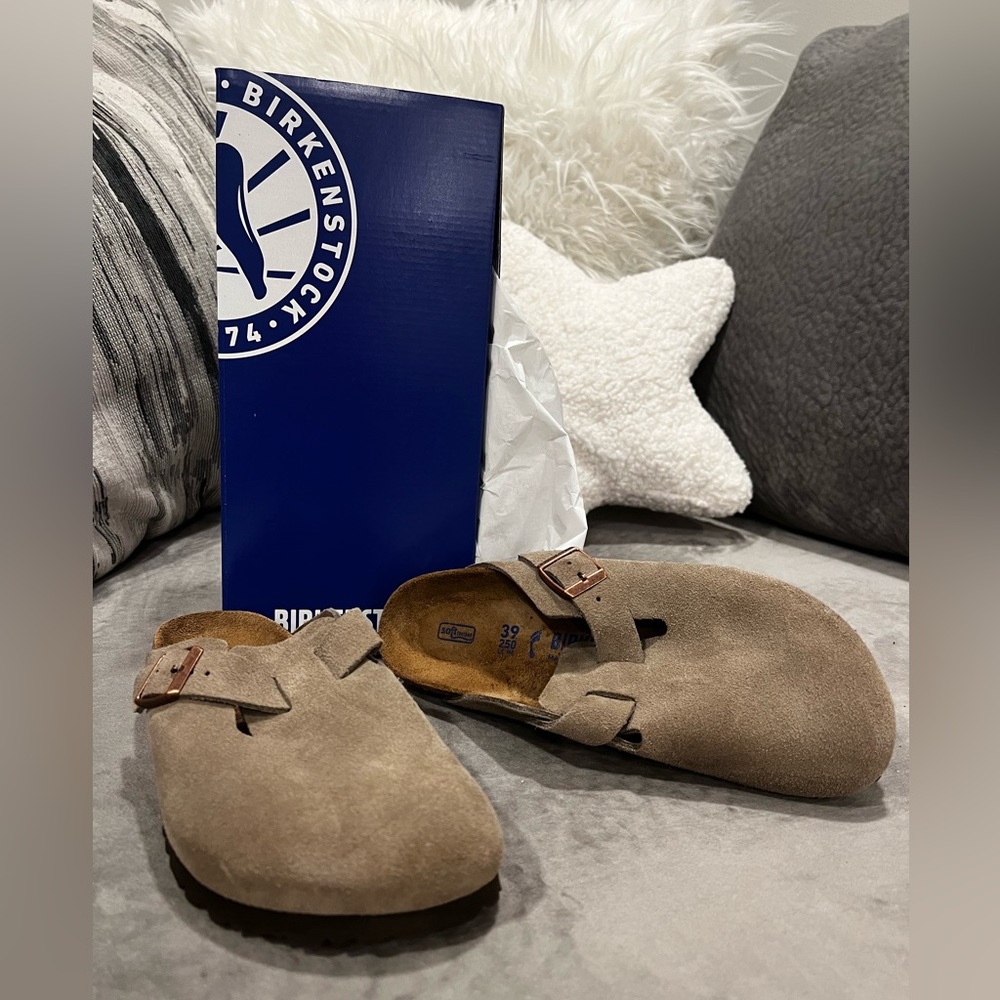 Birkenstock Boston clog. Taupe.
